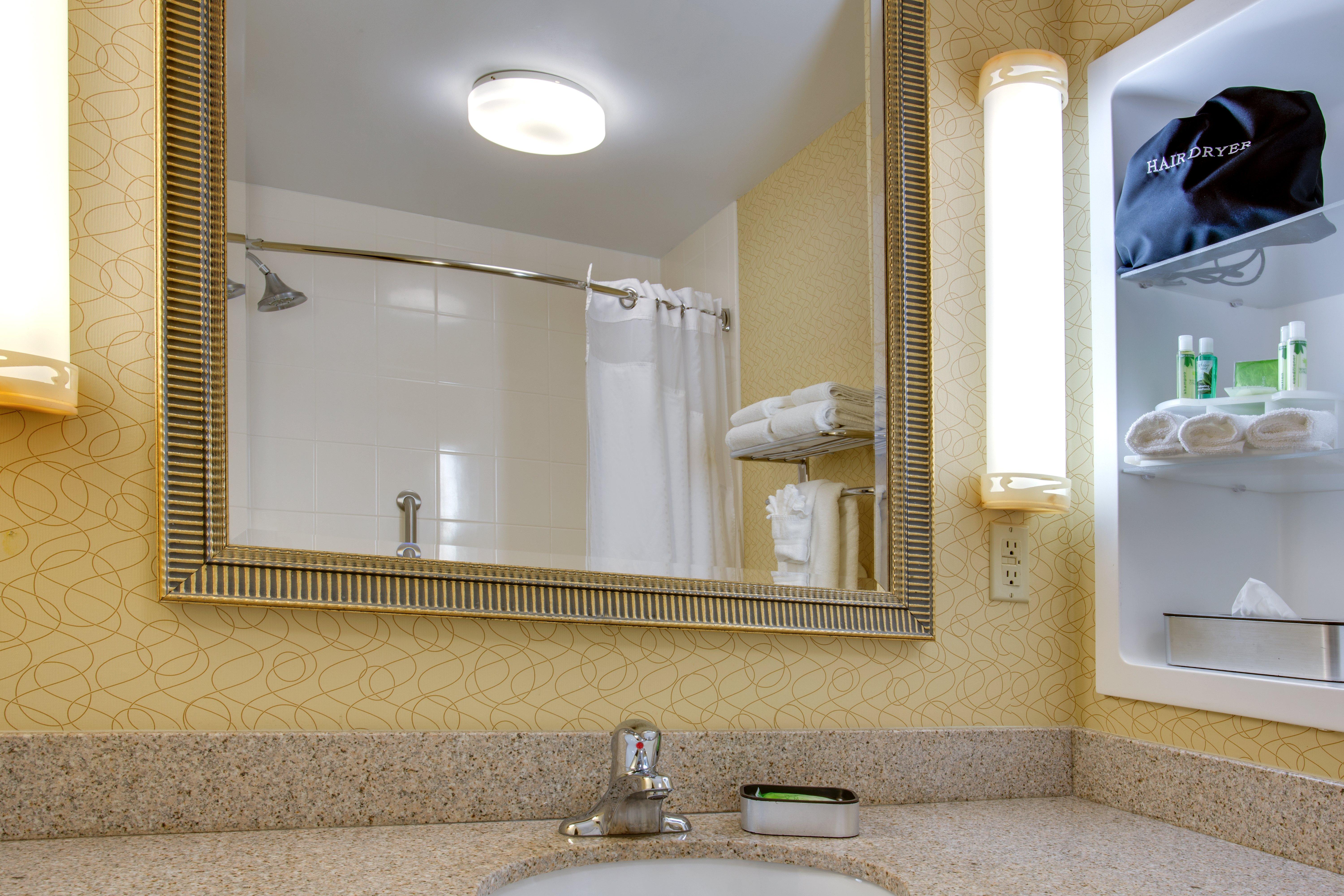 Holiday Inn Express Tower Center New Brunswick By Ihg East Brunswick Luaran gambar