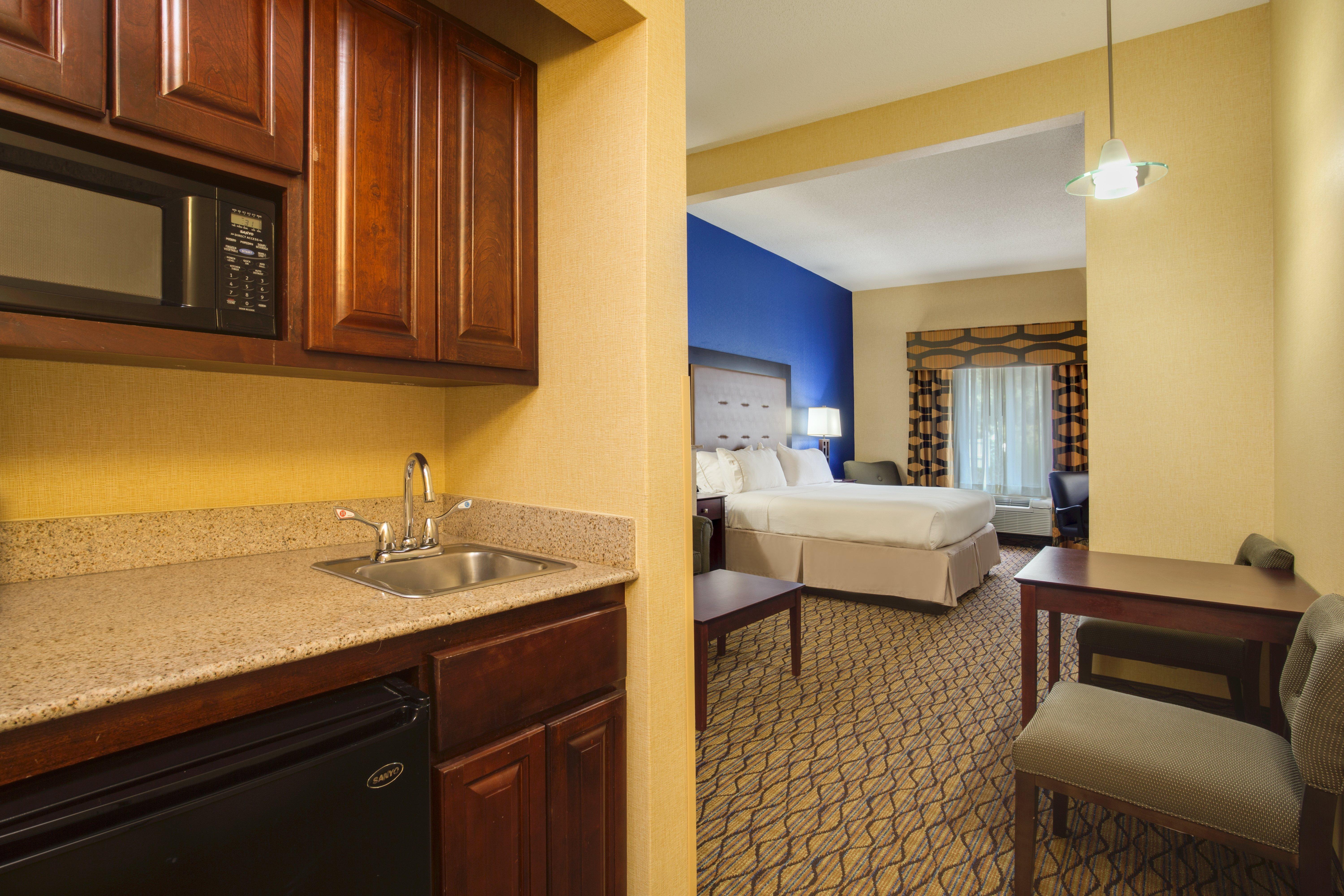 Holiday Inn Express Tower Center New Brunswick By Ihg East Brunswick Luaran gambar