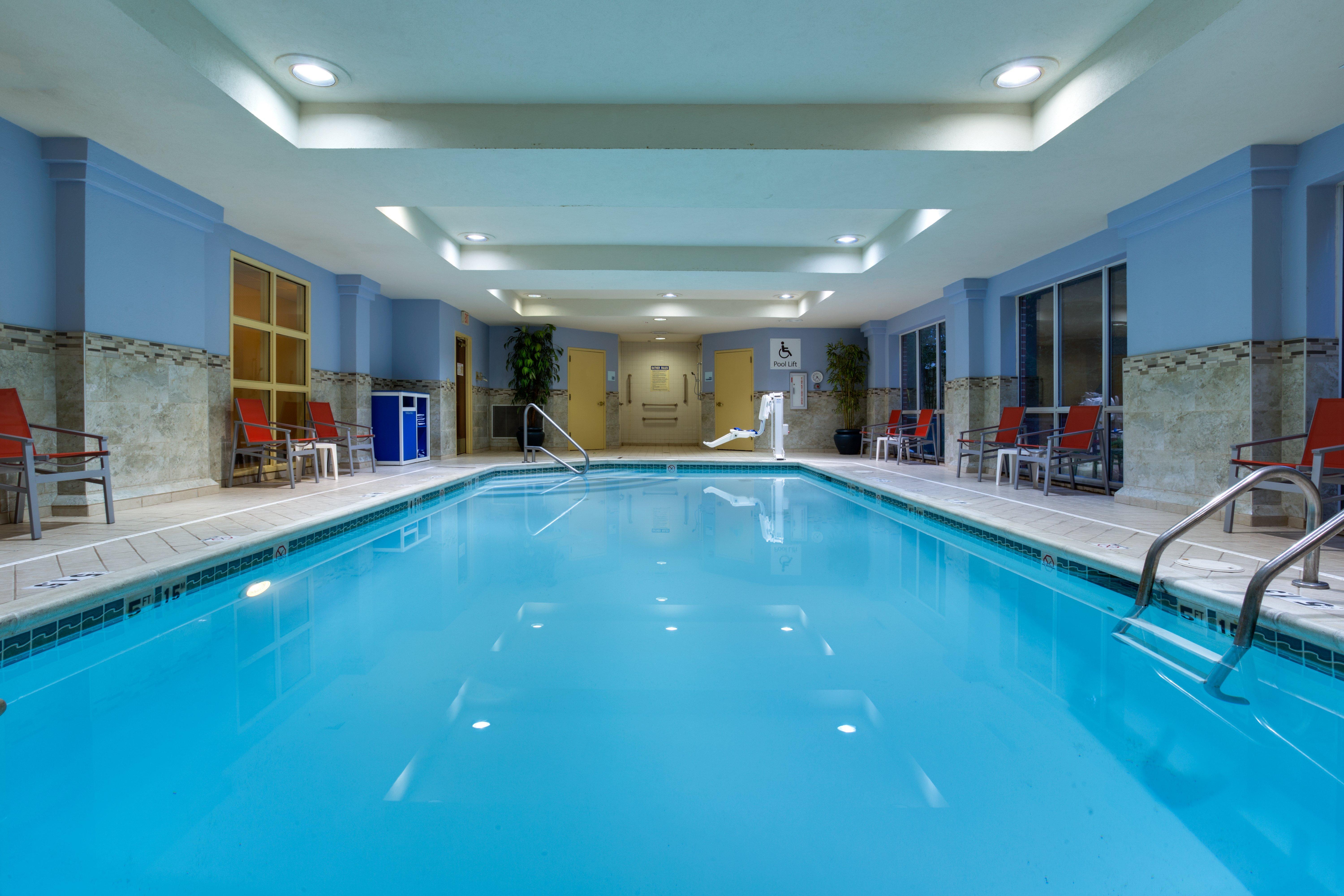 Holiday Inn Express Tower Center New Brunswick By Ihg East Brunswick Luaran gambar
