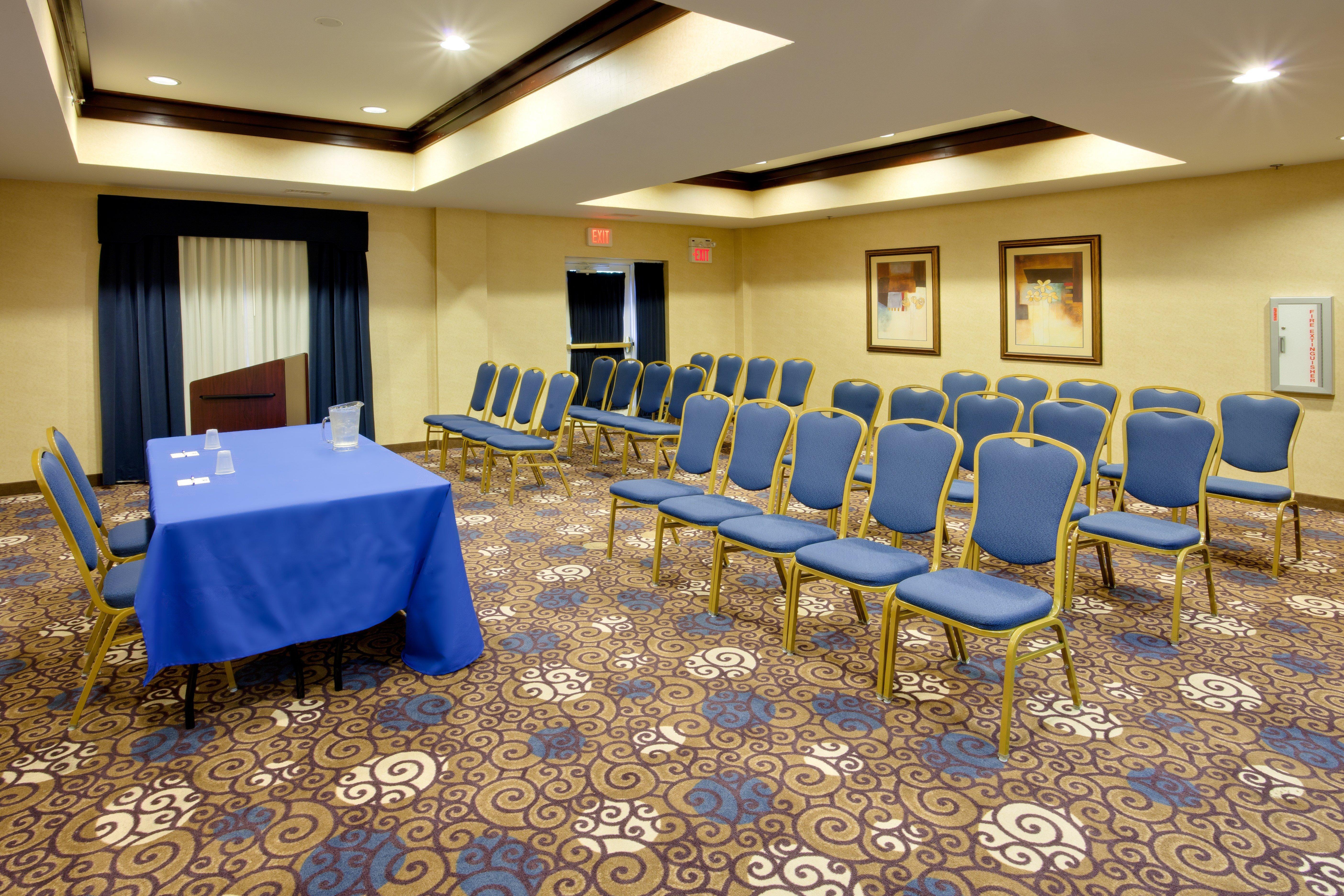 Holiday Inn Express Tower Center New Brunswick By Ihg East Brunswick Luaran gambar