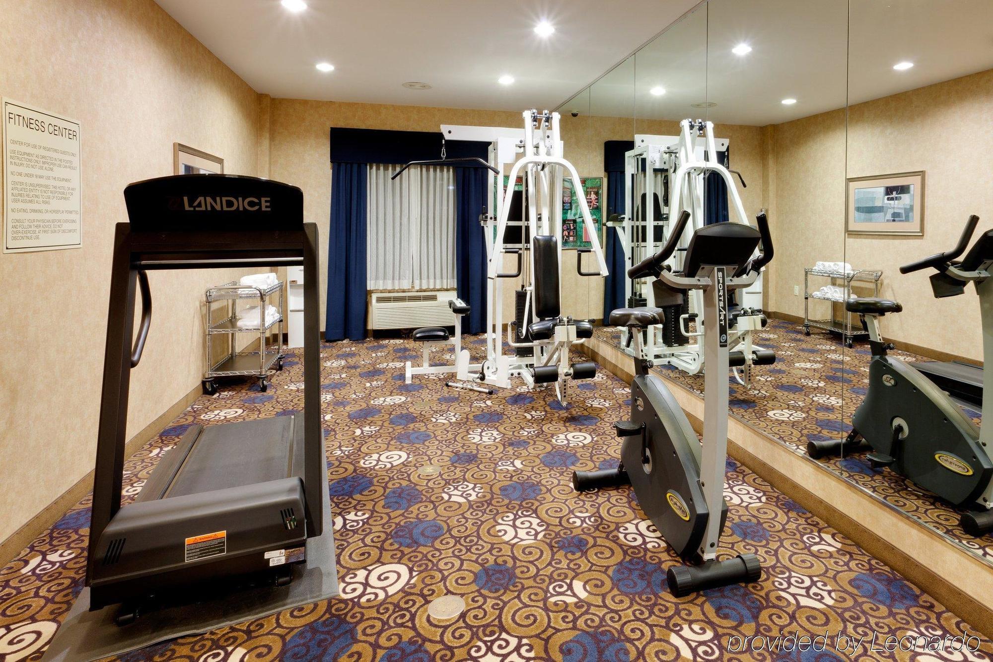 Holiday Inn Express Tower Center New Brunswick By Ihg East Brunswick Luaran gambar